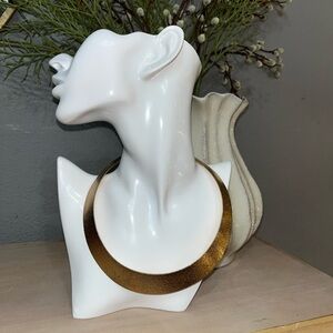 Elegant Gold Decorative Bust by [Brand]